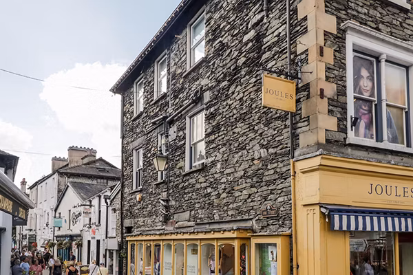 Bowness Central with kitchen